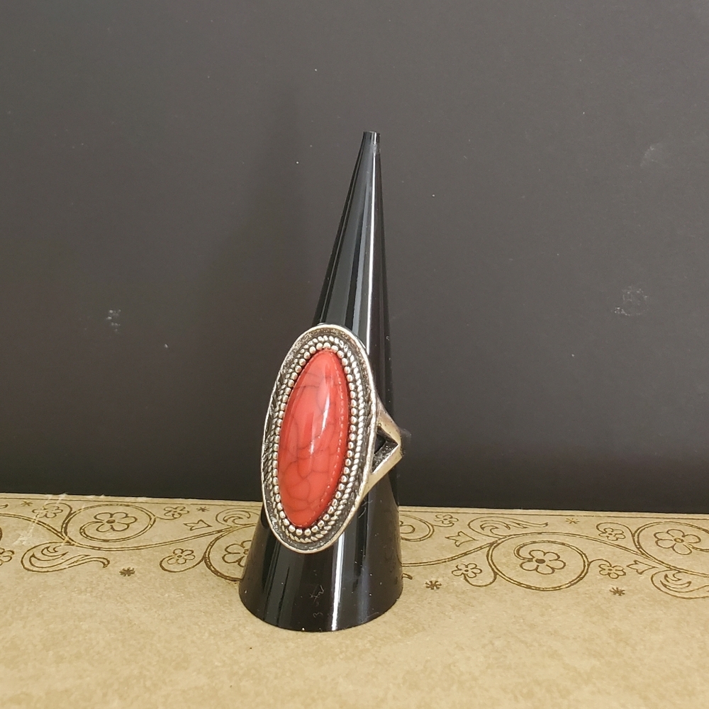 🛍️BUNDLE ONLY ITEM🛍️ Red Oval Stone Ring - Picture 3 of 4
